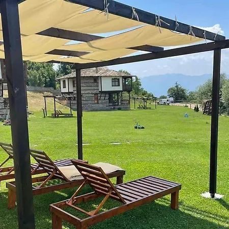 Chalet Guest Homes Leshten