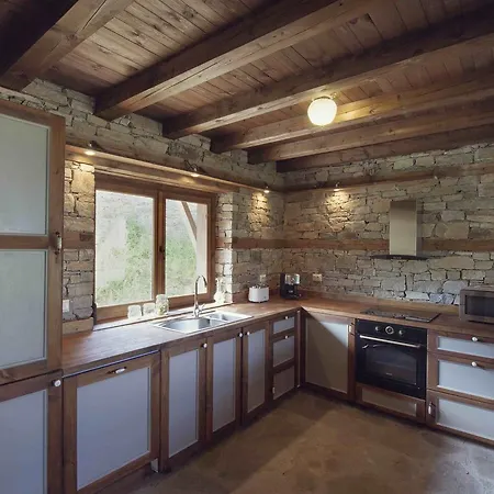 Domek alpejski Guest Homes Leshten