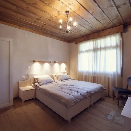 Guest Homes Leshten